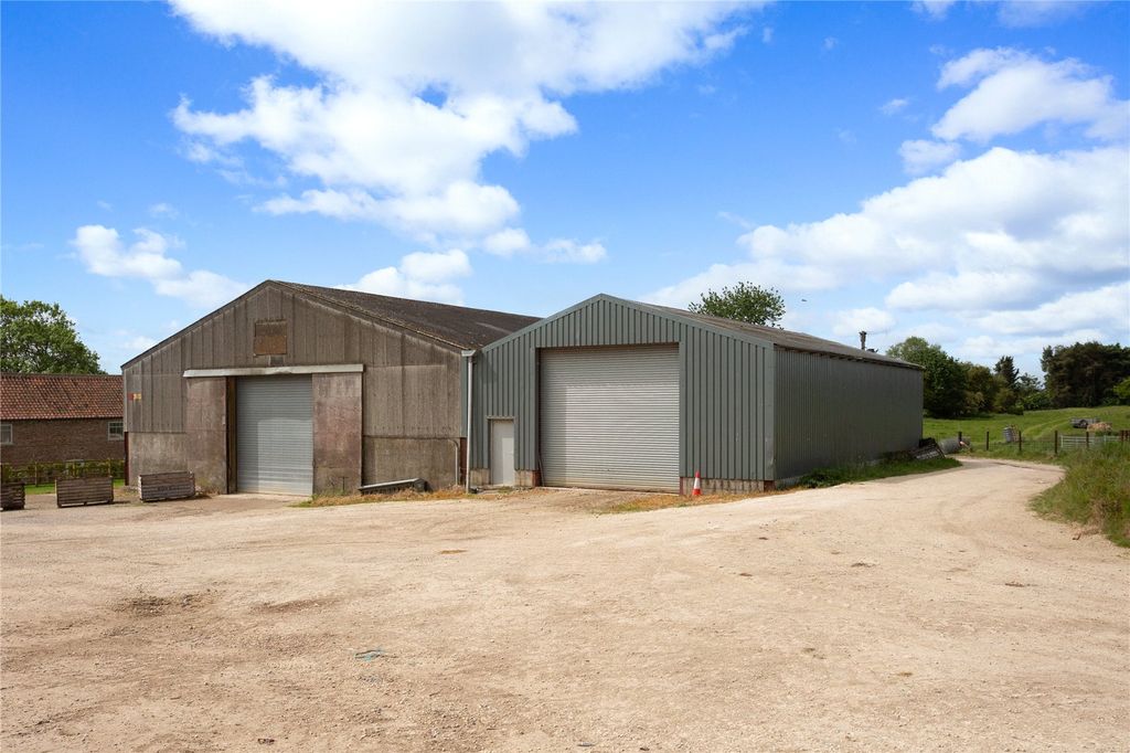 Property photo 3 of 8 Class Q Barn