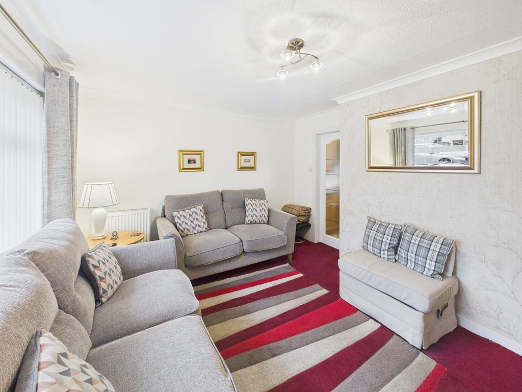 Property photo 2 of 22 Living Room