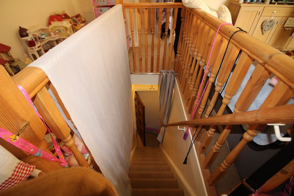 Property photo 2 of 6 Hallway