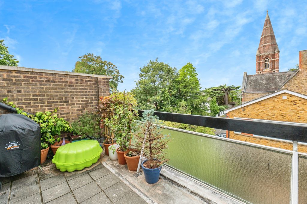 Property photo 1 of 16 Balcony