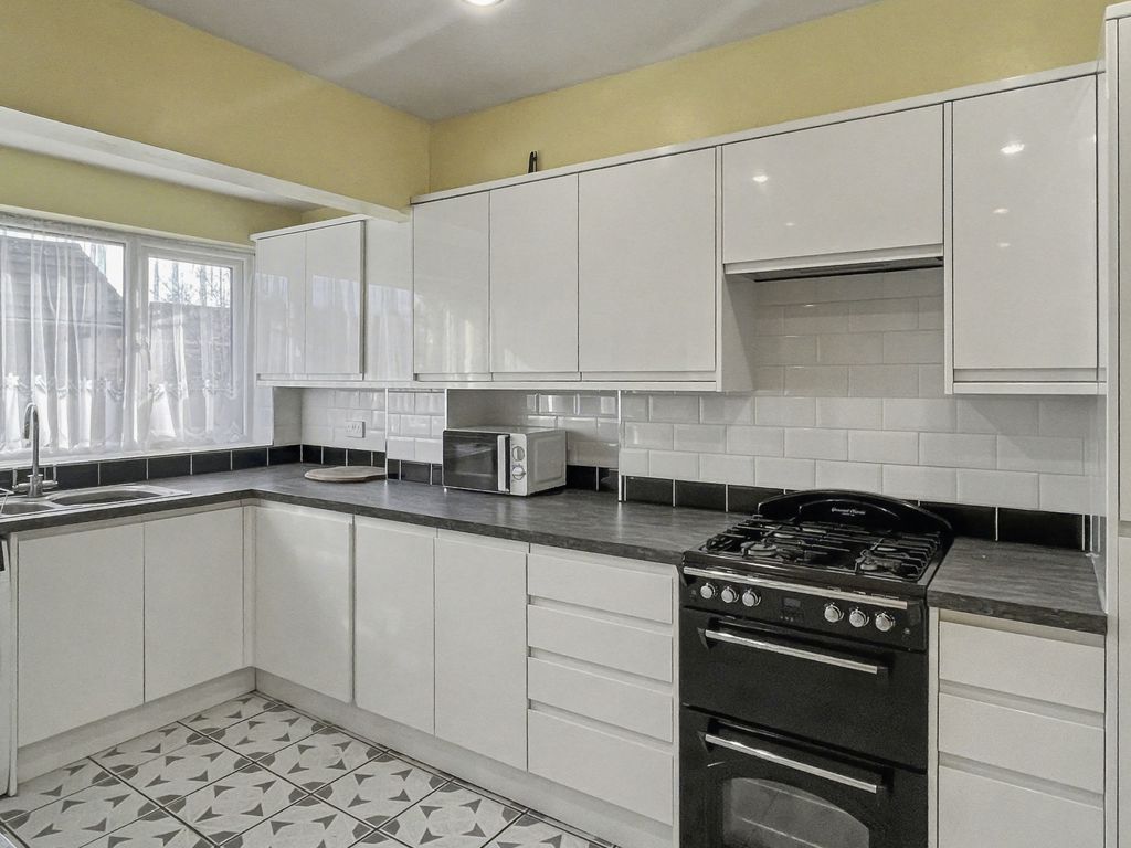 Property photo 2 of 16 Photo 5