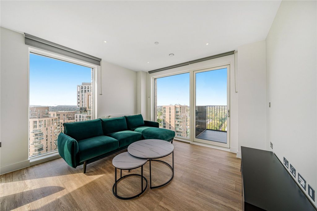 Property photo 3 of 26 Picture No. 17