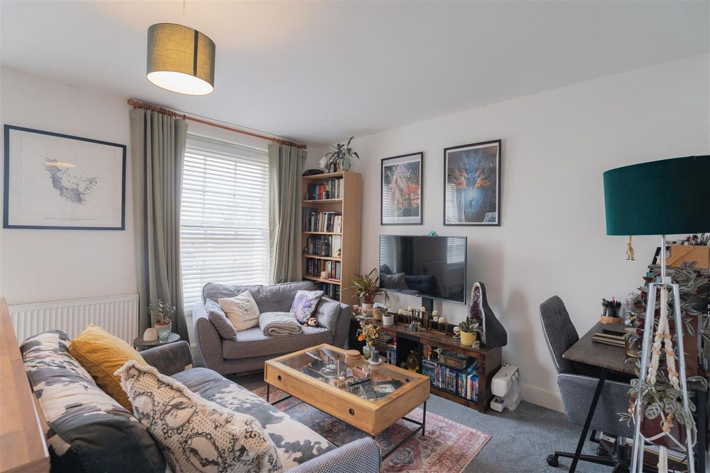 Property photo 3 of 7 Dsc06512-2.Jpg