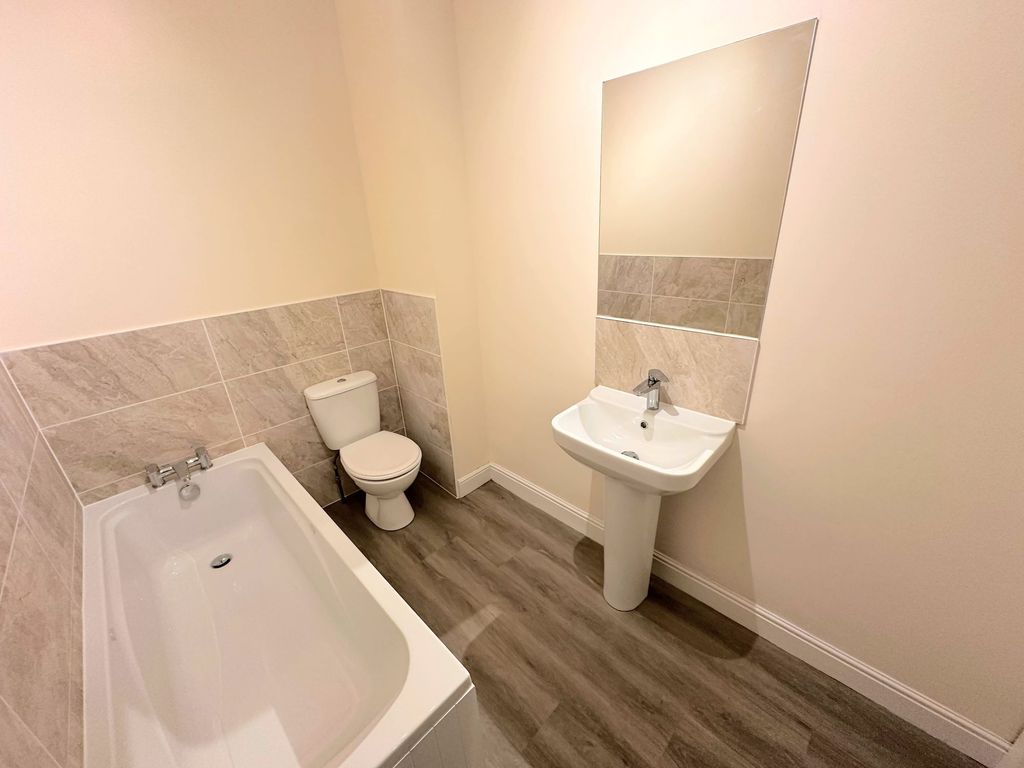 Property photo 3 of 26