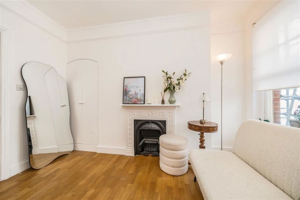 Property photo 2 of 5