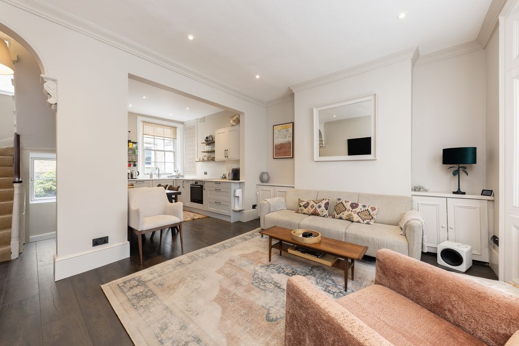 Property photo 1 of 13 Ponsonby Terrace  - 10 Of 23
