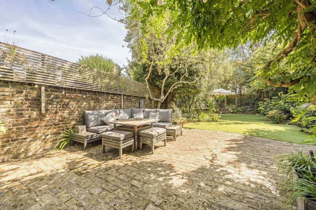 Property photo 3 of 15
