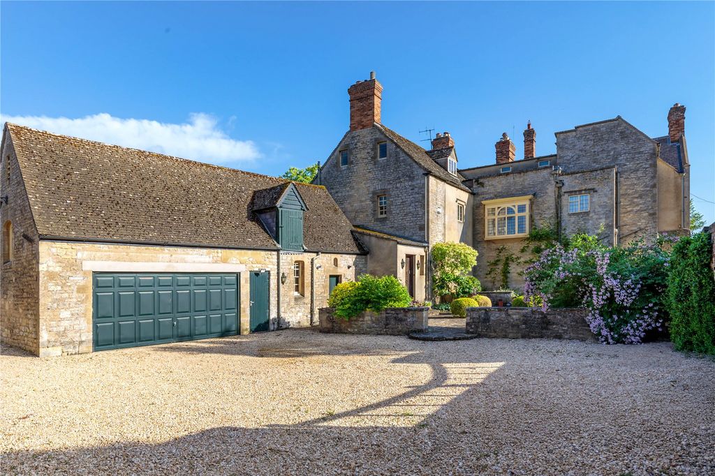 Property photo 3 of 15 Picture No. 02