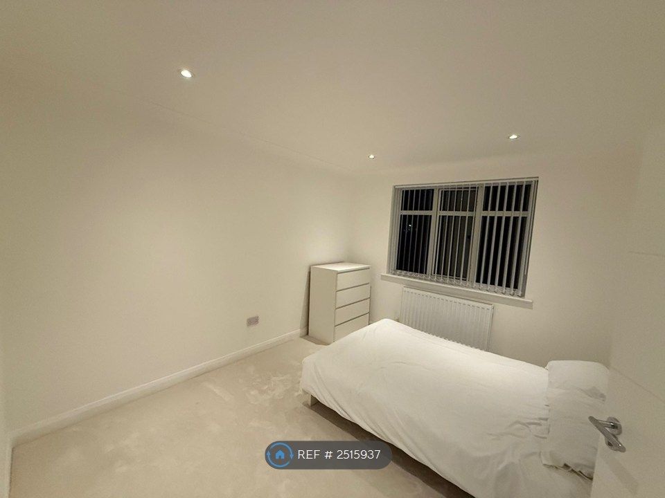 Property photo 1 of 4