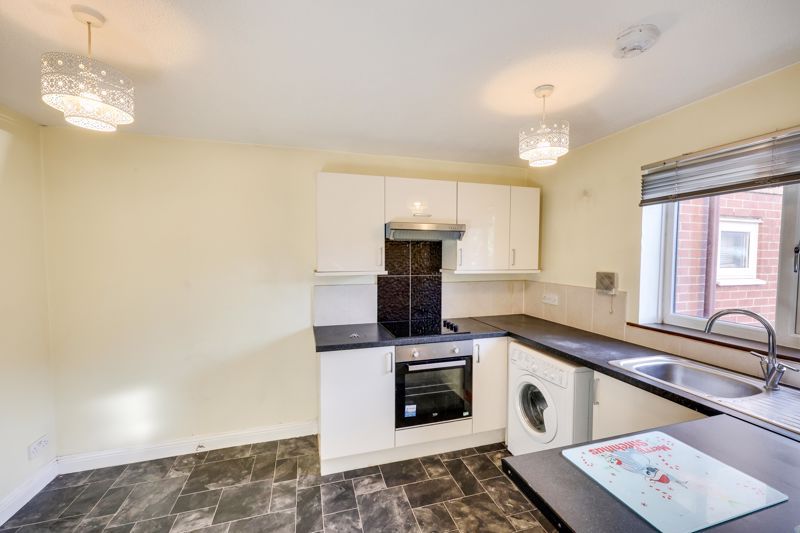 Property photo 2 of 11 Photo 1