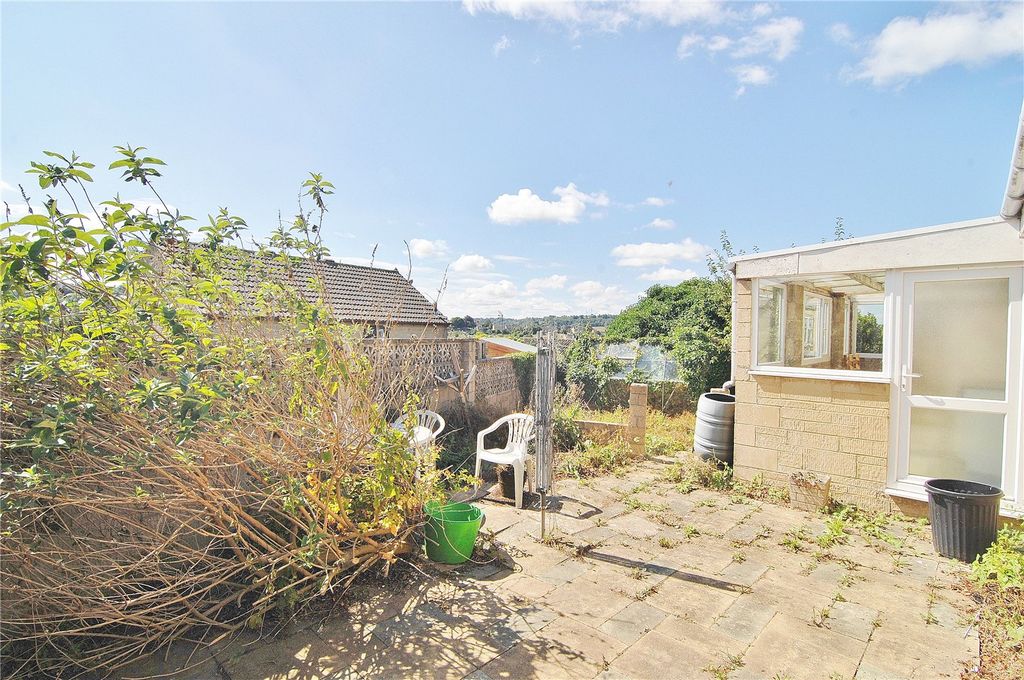 Property photo 2 of 15 Picture No. 14