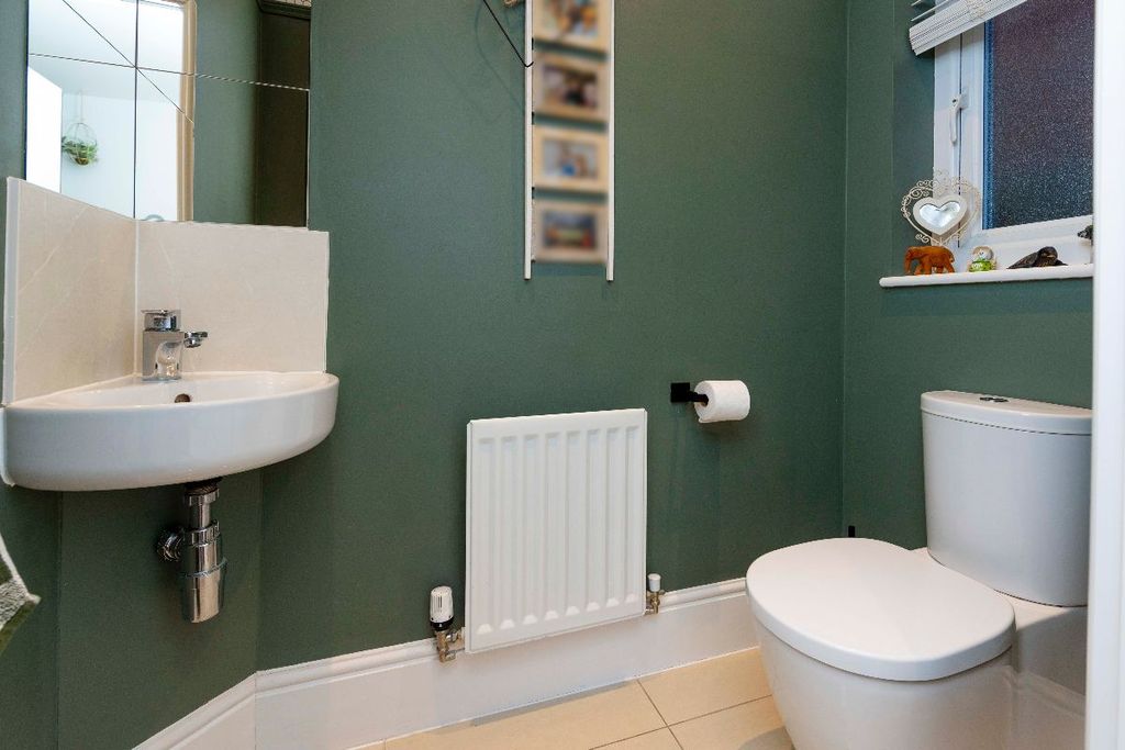 Additional image 20 of 4 bed detached house for saleFoxglove Close, Trelewis, Treharris CF46