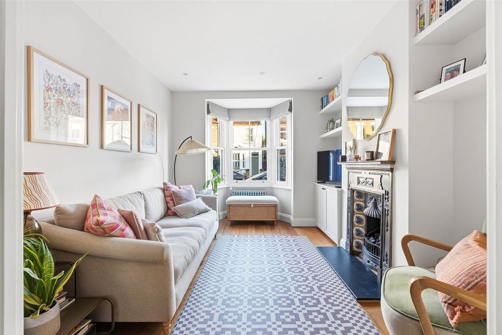 Property photo 3 of 10 Picture No. 02