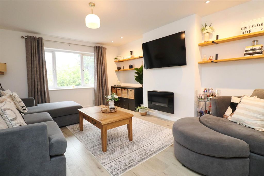 Property photo 2 of 19 Living Room