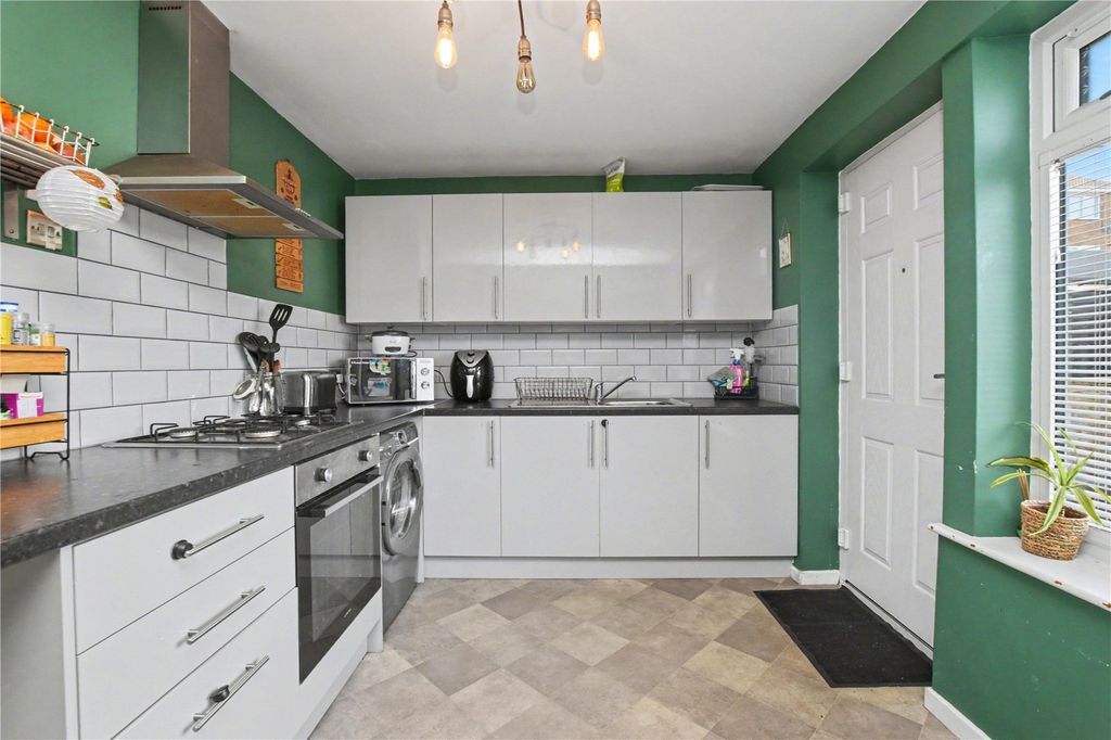 Property photo 3 of 16 Picture No. 09