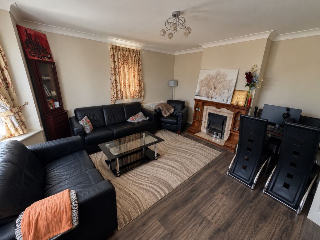 Property photo 3 of 9 5705994