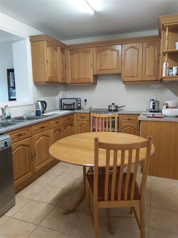 Property photo 3 of 14 Kitchen Breakfast Room