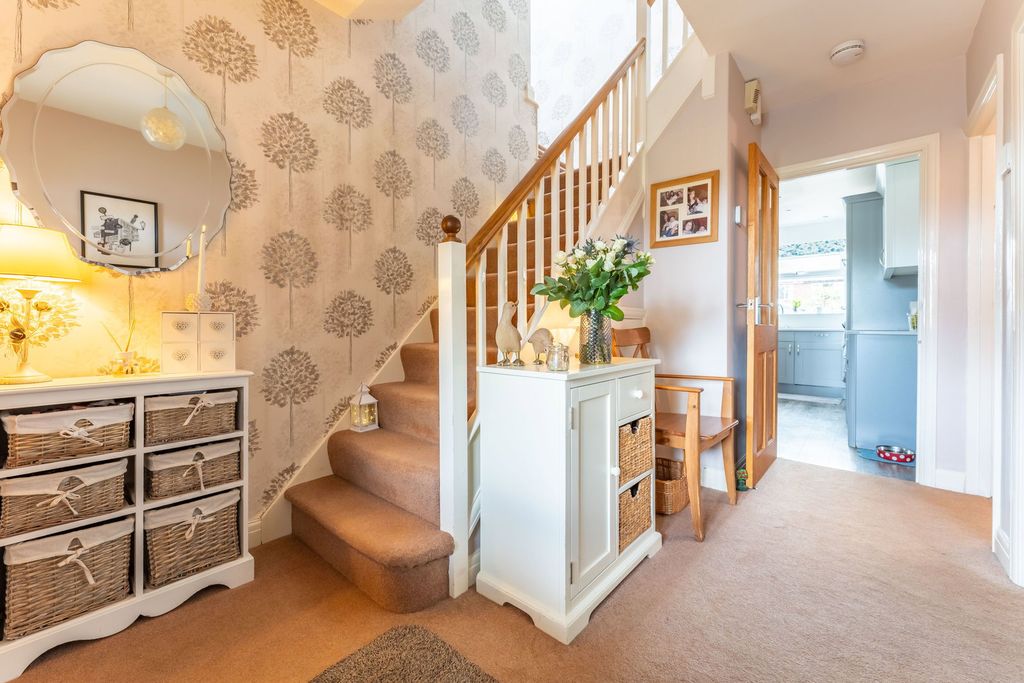 Property photo 3 of 26