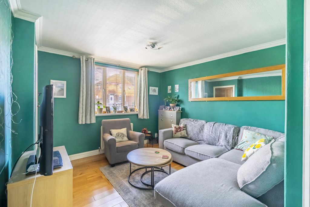 Property photo 3 of 15 Living Room