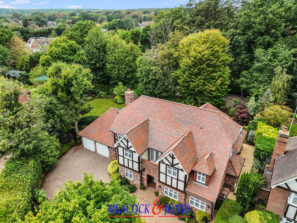 Property photo 3 of 34 Dji_20260914145440_0021_D.Jpg