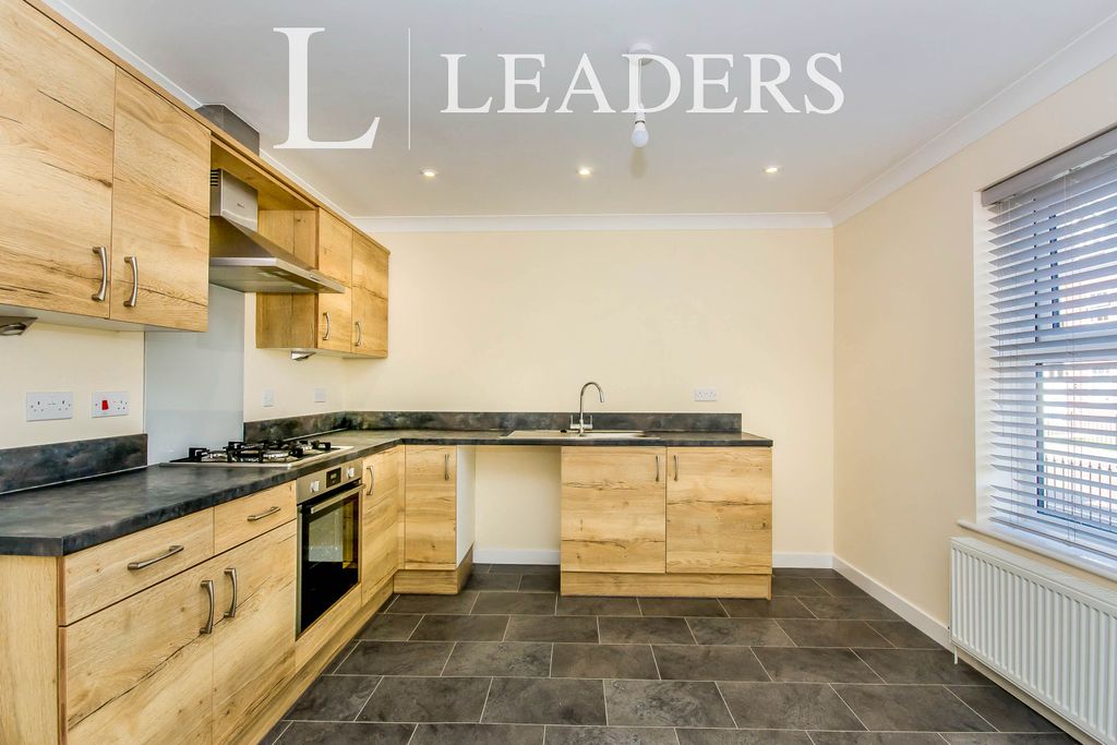 Property photo 3 of 10 92A2A00E-Ec26-ee11-9