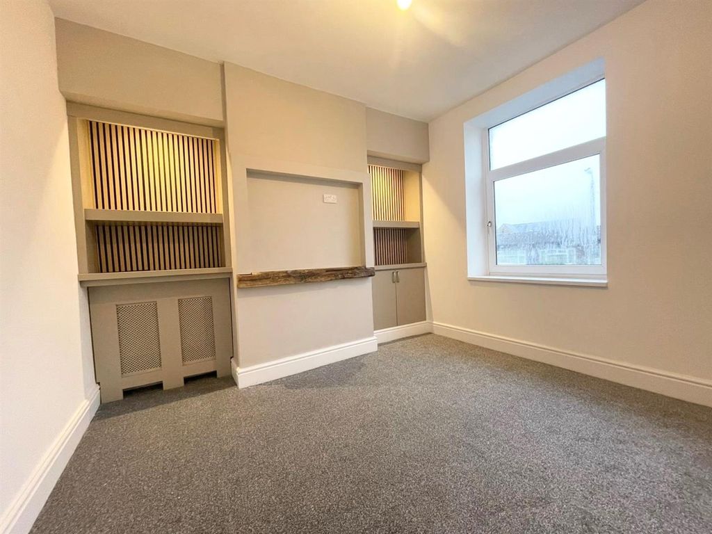 Property photo 3 of 9 7.Jpg