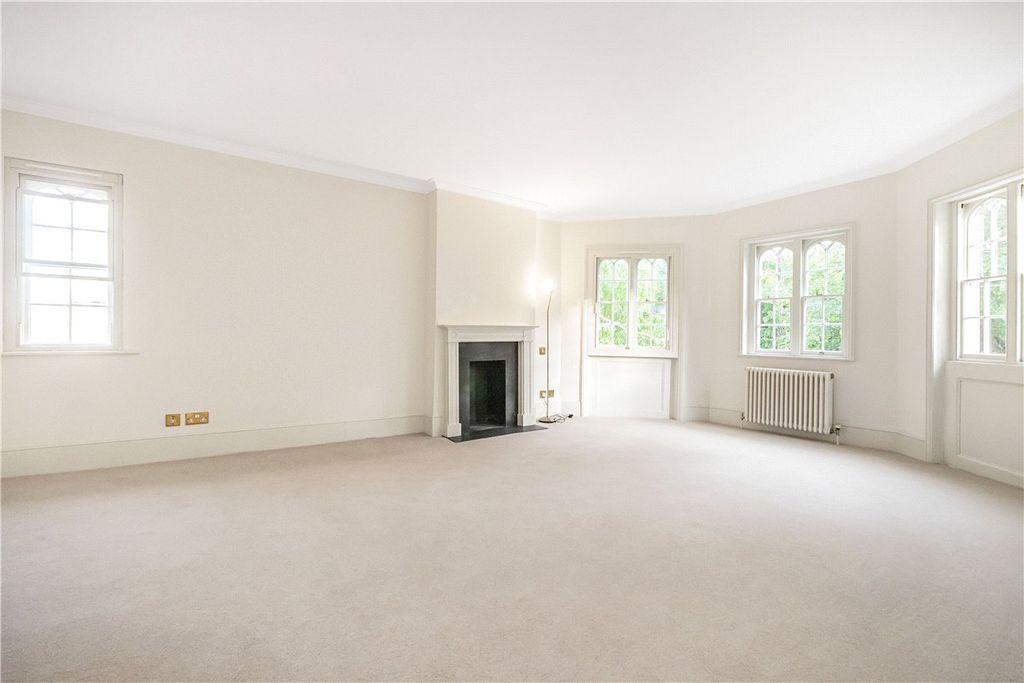 Property photo 3 of 33 Picture No. 18