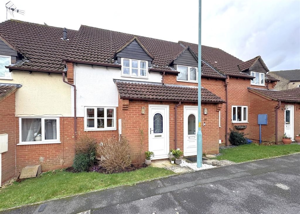 Property photo 1 of 11