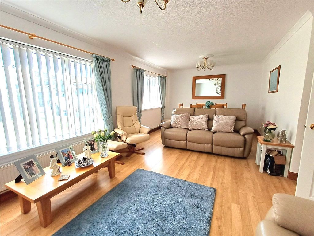 Property photo 2 of 21 Picture No. 39