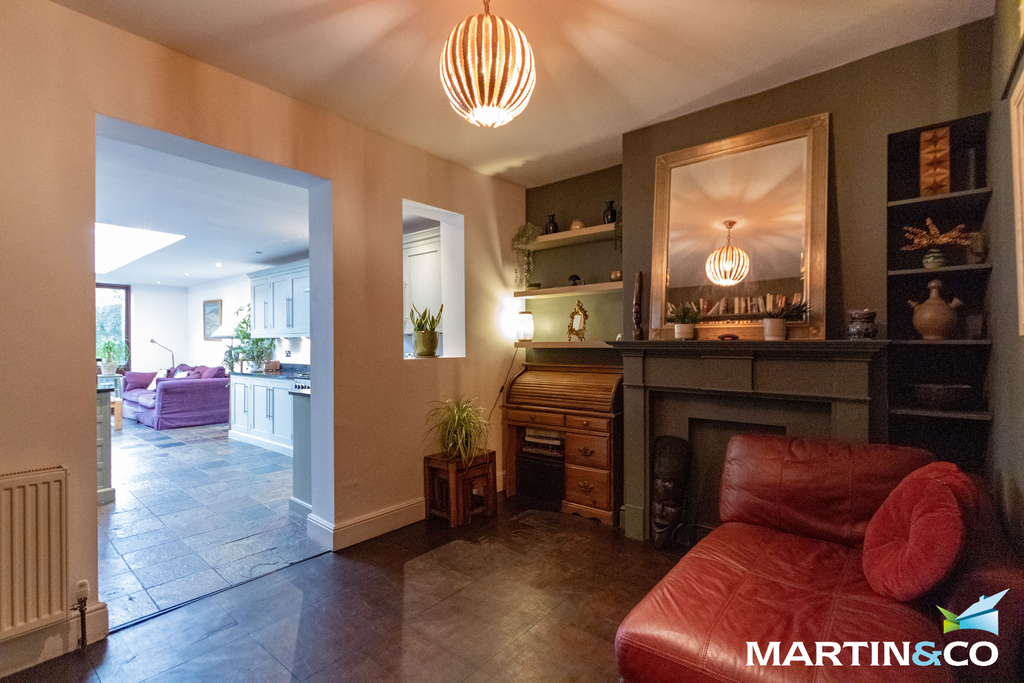 Property photo 3 of 18 Picture6