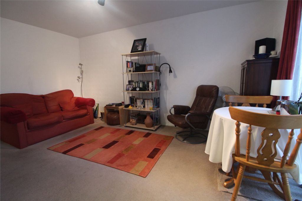 Property photo 3 of 7 Picture No. 09