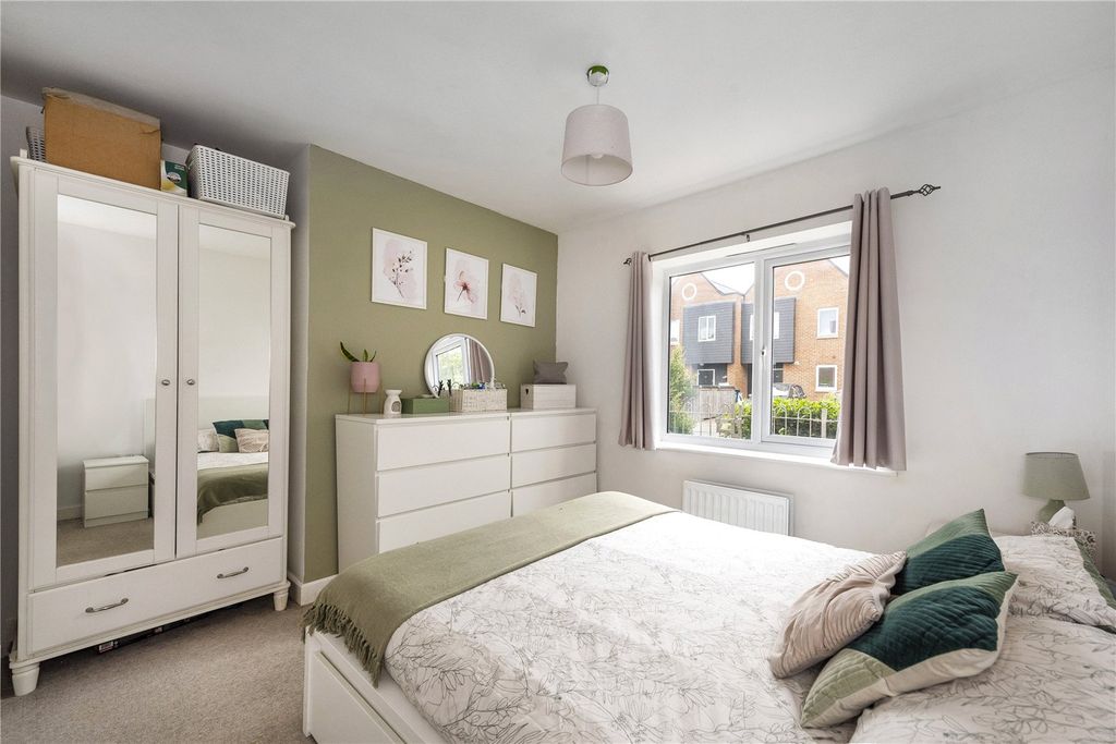 Additional image 8 of 2 bed flat for saleLitho House, Caxton Close, Edenbridge TN8