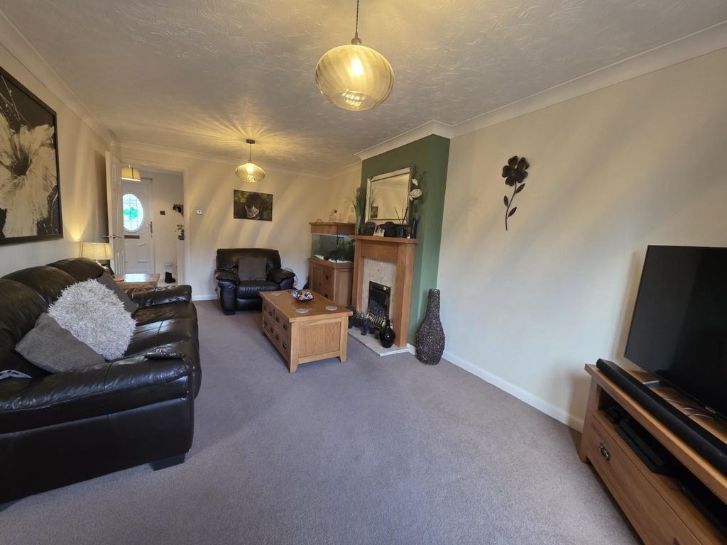 Property photo 3 of 23 27.Jpg