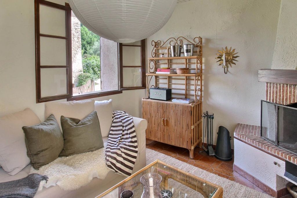 Property photo 2 of 10 56A69B808E7E40524023662ba21B27Df_d8632d2Fc9_1920-Big