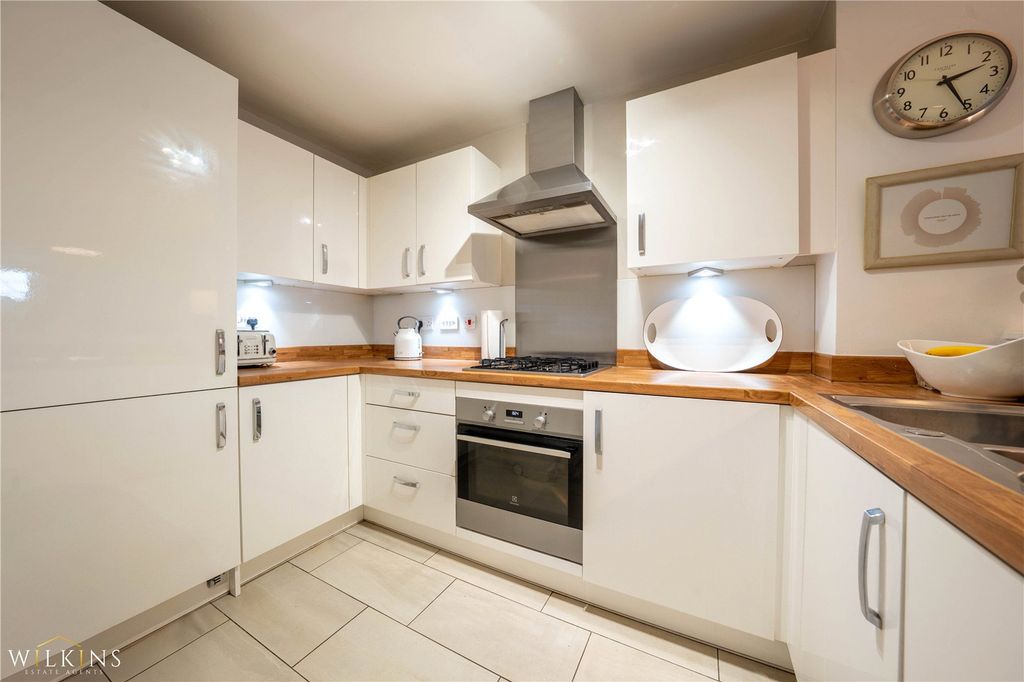 Property photo 3 of 31 Picture No. 05