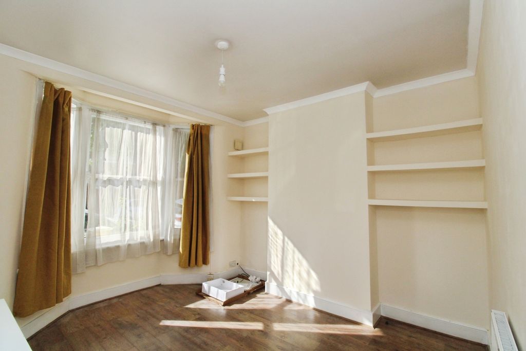 Property photo 3 of 10 Reception Room