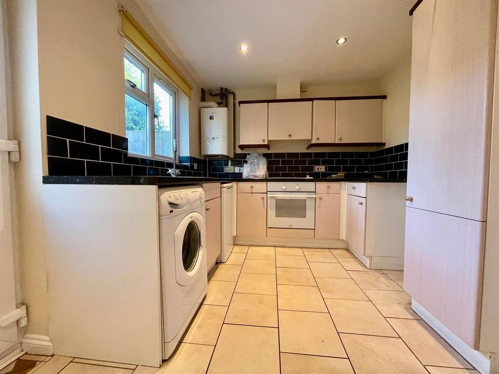 Property photo 2 of 7 Breakfast Kitchen