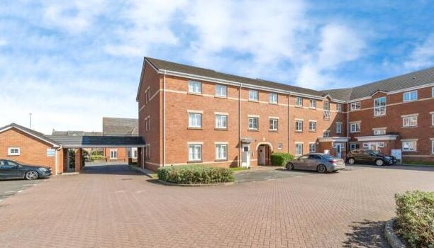 Property photo 1 of 8