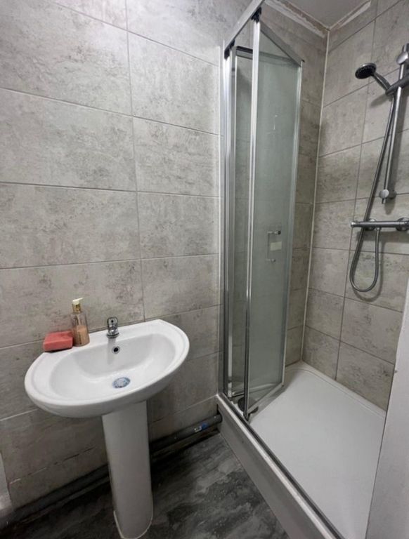 Property photo 3 of 3