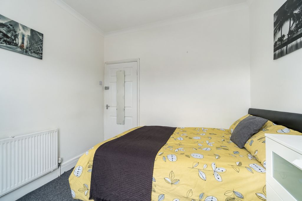 Property photo 2 of 5 0002