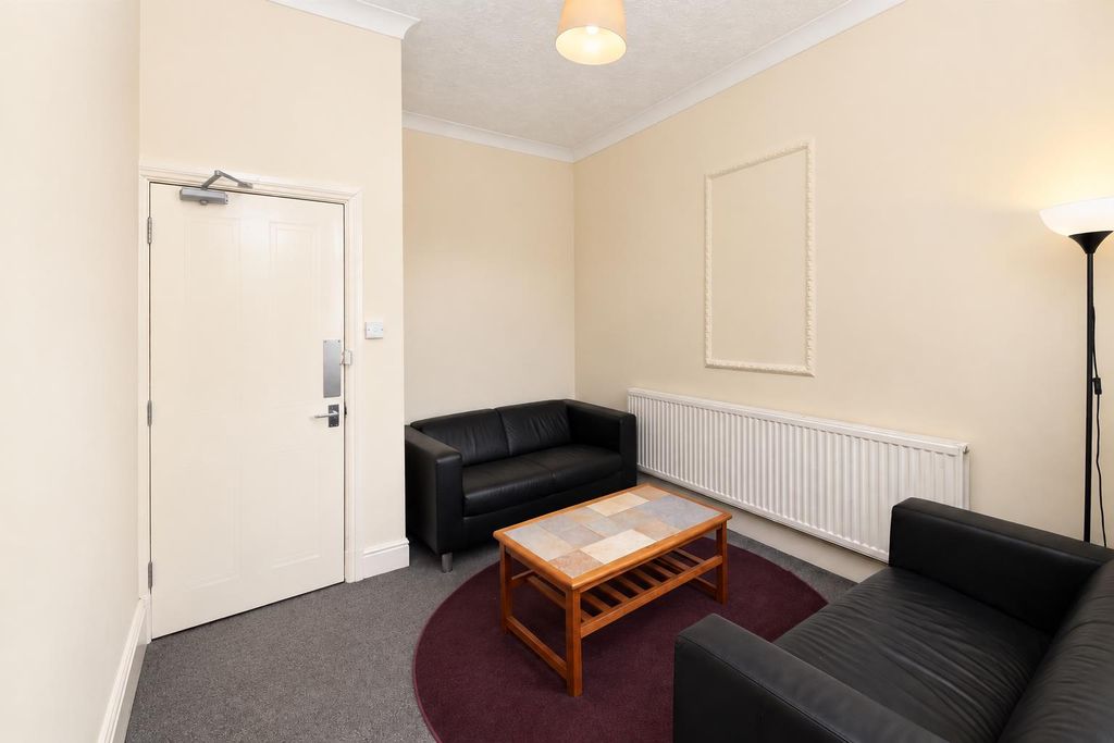 Property photo 3 of 14 6c5Ebdbb-6Bd3-424c-B31c-6642699A6c1A.Png