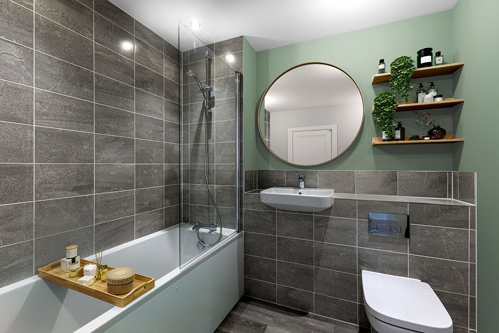 Property photo 2 of 7 Bathroom