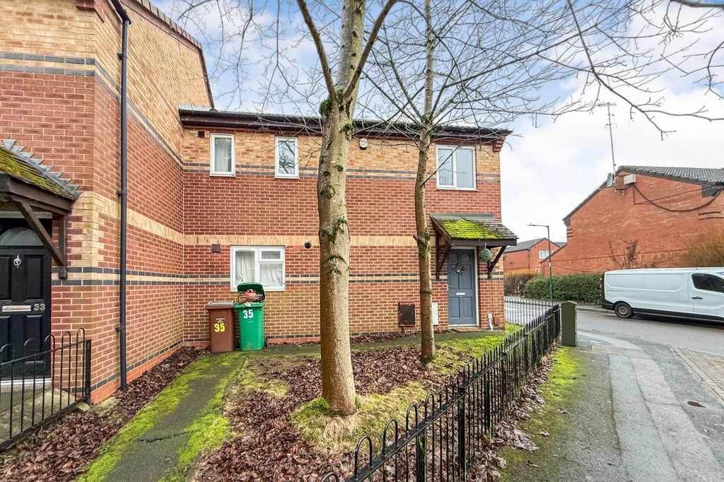 Property photo 1 of 17 35 Newstead Way, Strelley, Nottingham, Ng8 6Qg