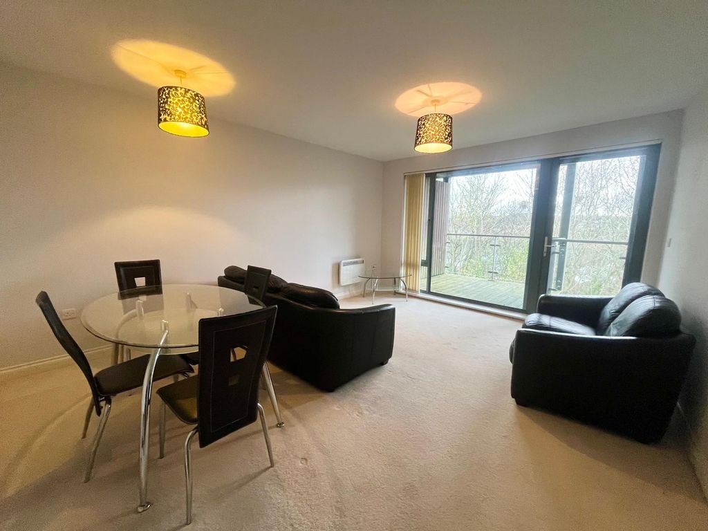 Property photo 2 of 8 Living Room