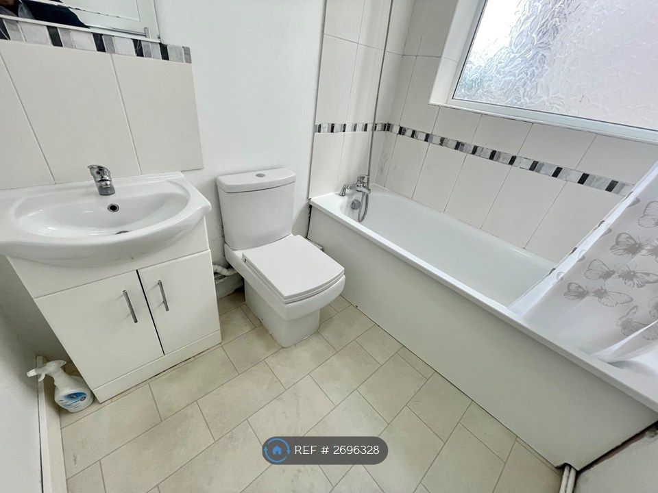 Property photo 3 of 5