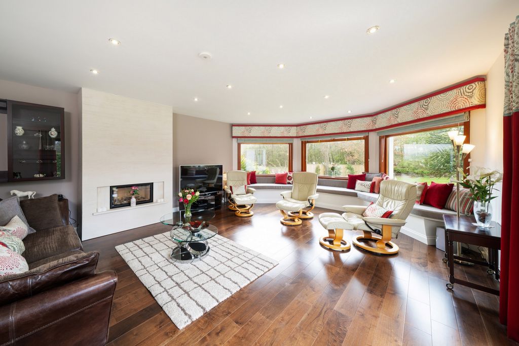 Property photo 2 of 41 Photo 1