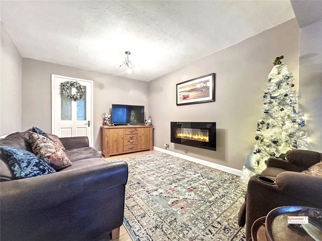 Property photo 3 of 27 Picture No. 20