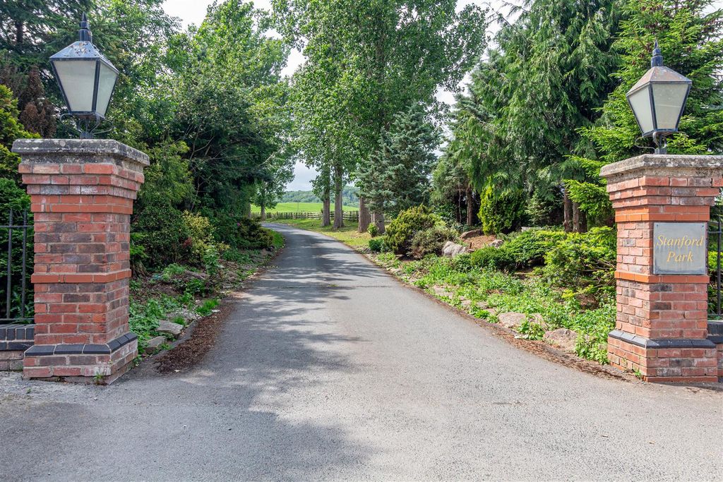 Property photo 2 of 36 Front-11.Jpg