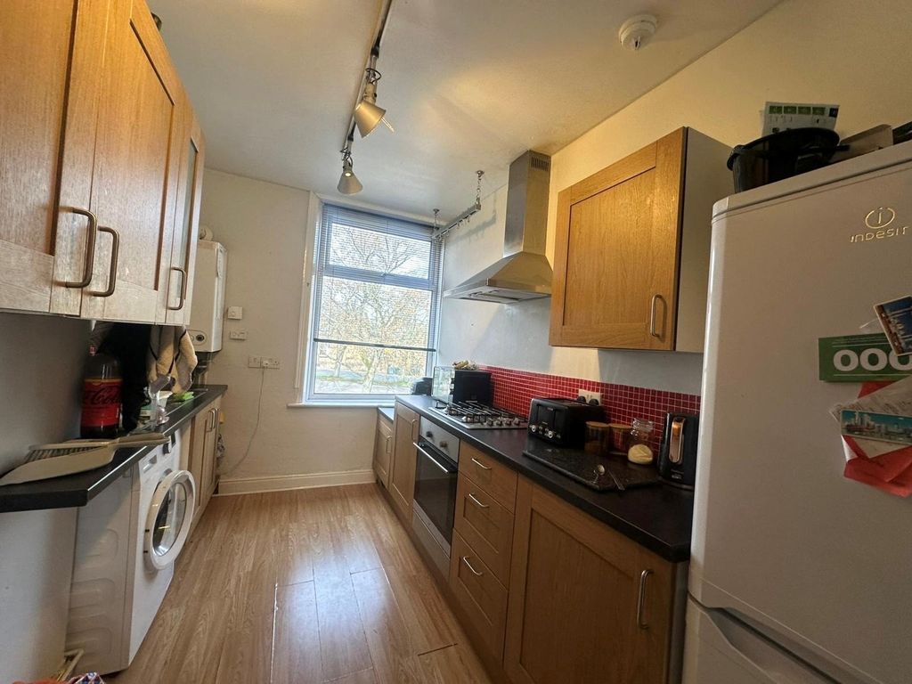 Property photo 3 of 7 Picture No. 19