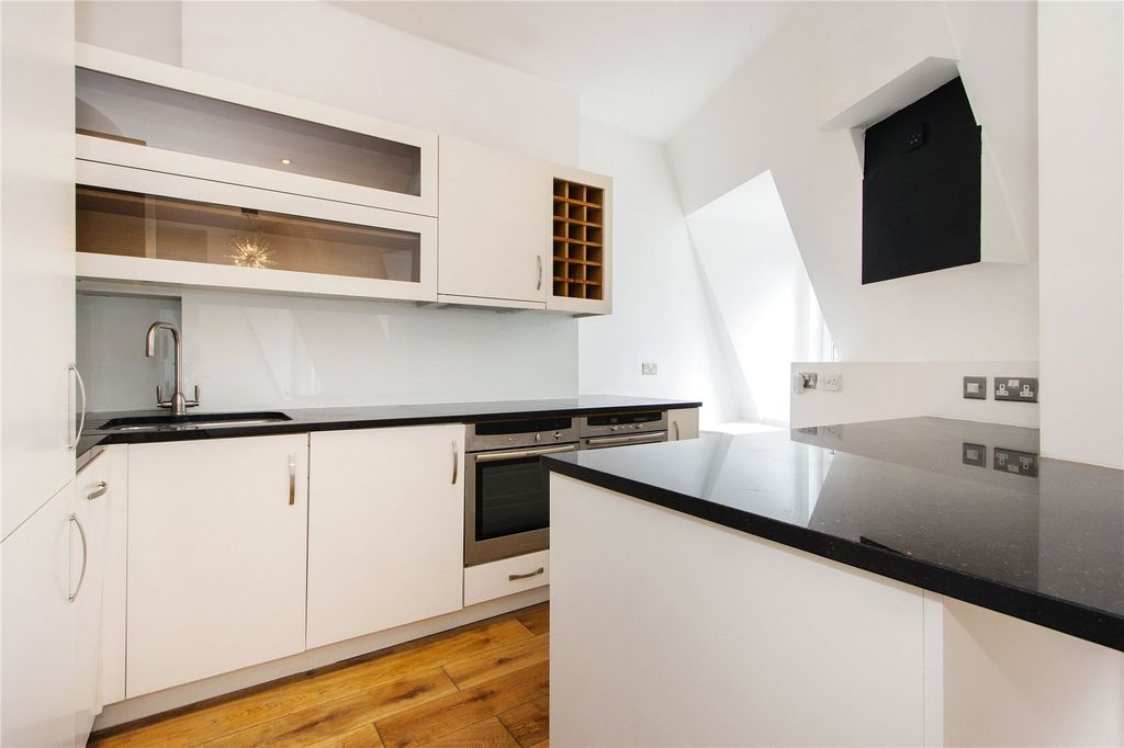 Property photo 3 of 13 Kitchen